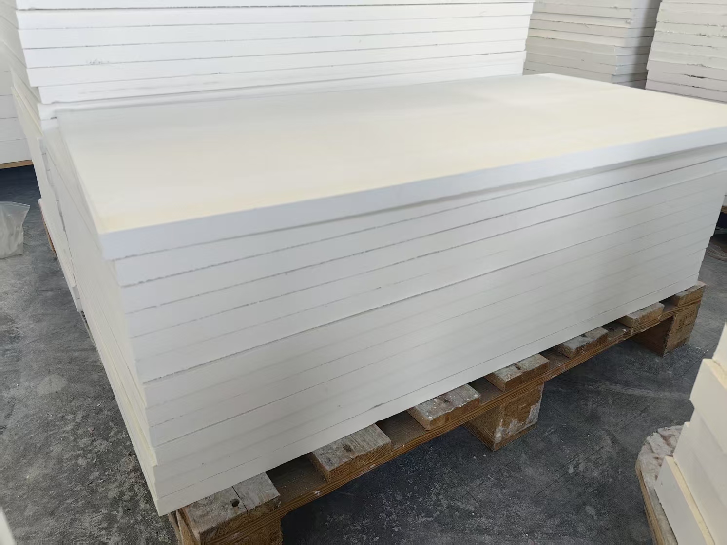 high temp 1100 deg c high strength calcium silicate board density 270kg/m3 lightweight excellent thermal insulation